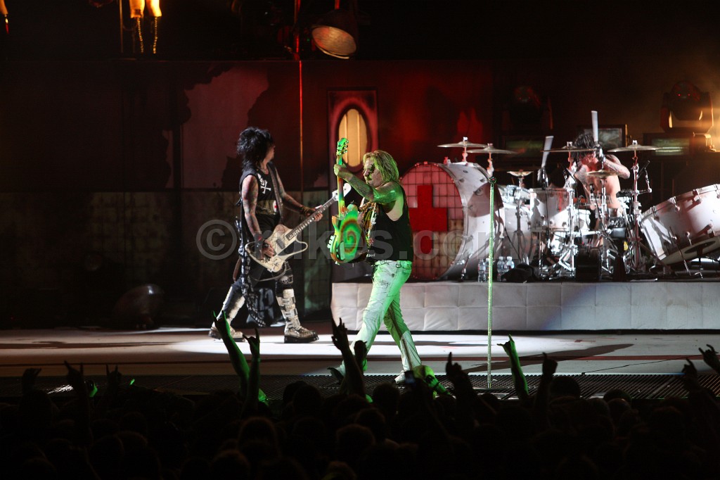 motleycrue6 019